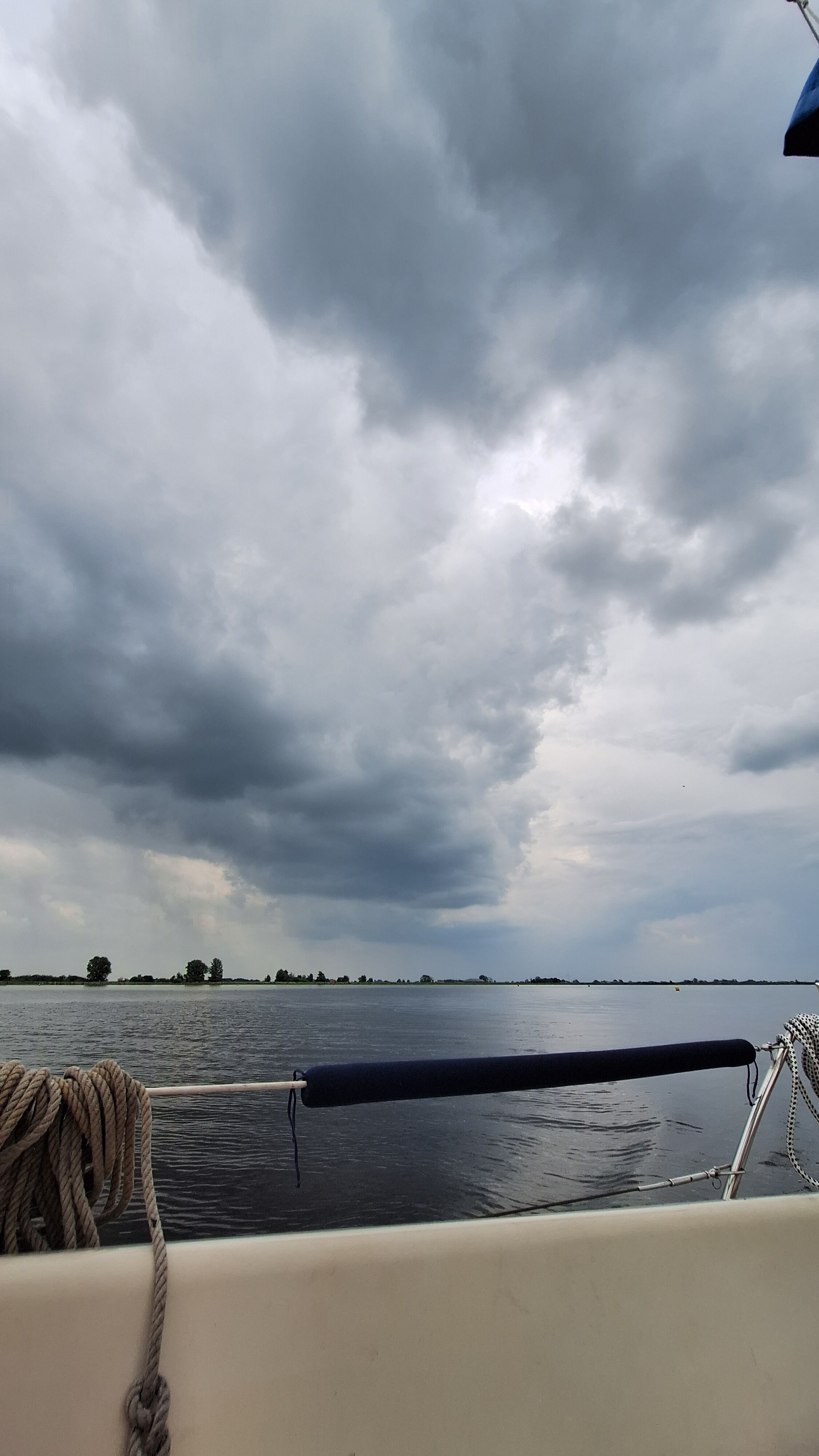 2024_Regenfront2.jpeg