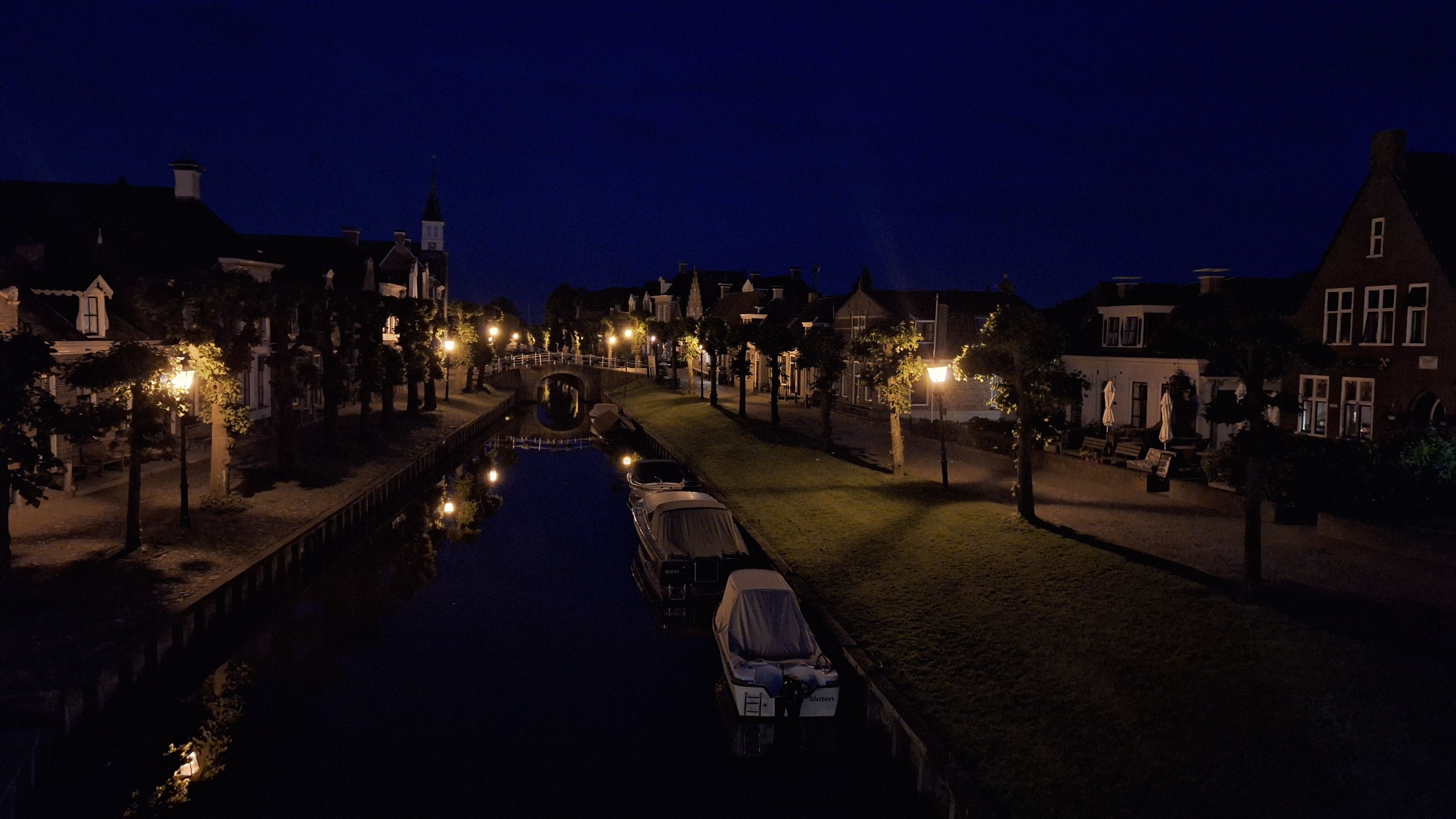 2024_Sloten_bei_Nacht.jpeg